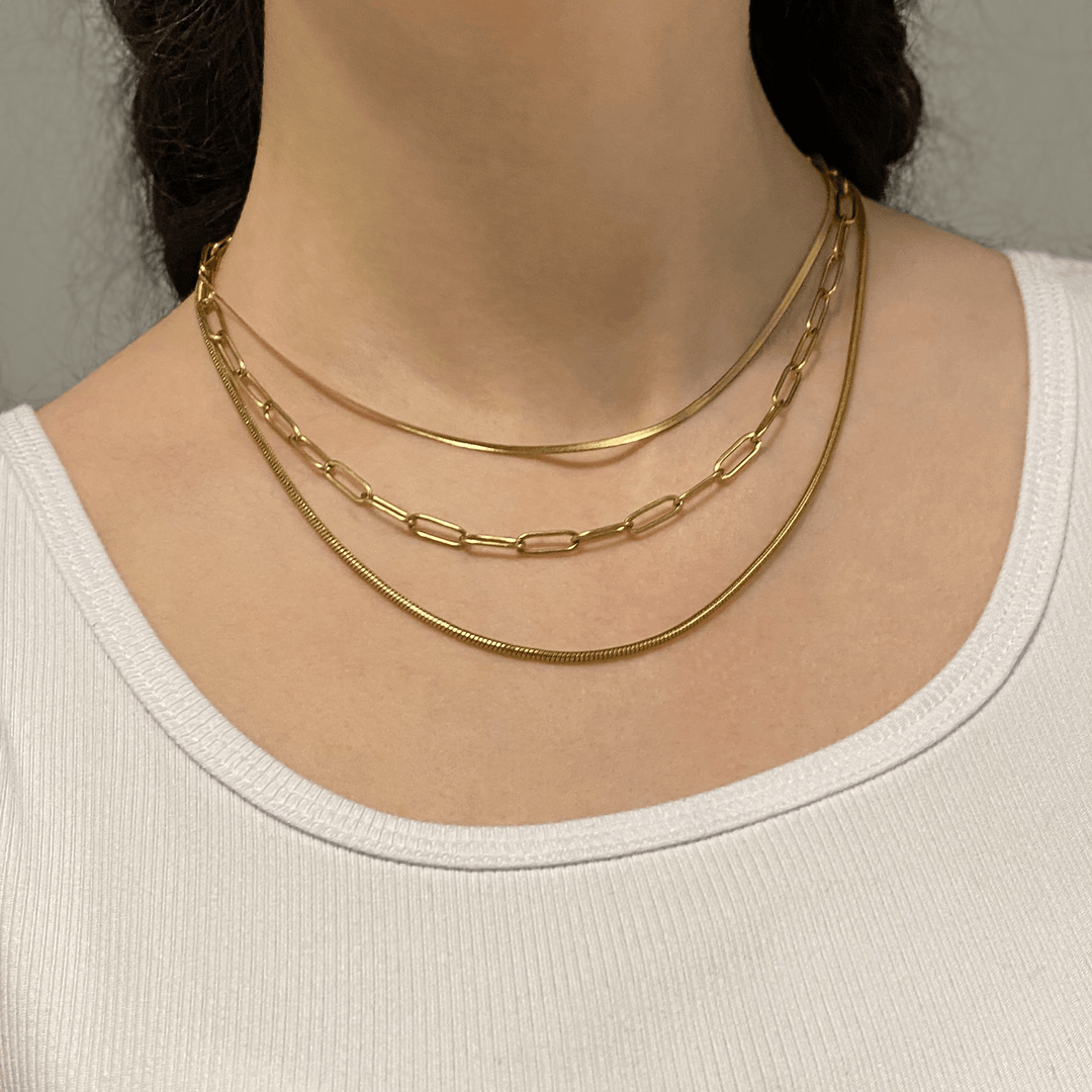 FLAT SNAKE CHAIN NECKLACE FLAT SNAKE CHAIN NECKLACE