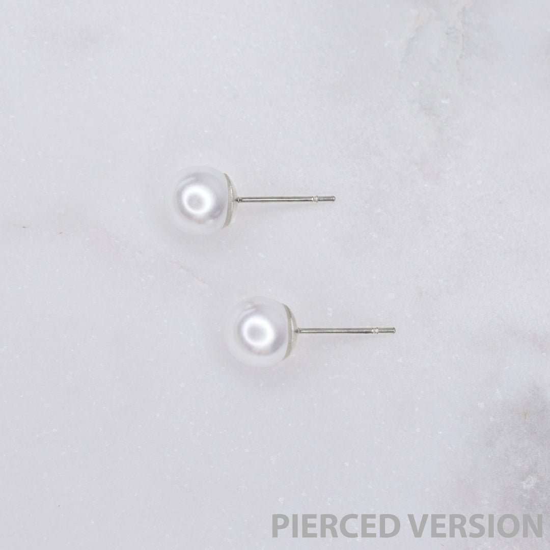 Hypoallergenic pearl stud earrings in silver