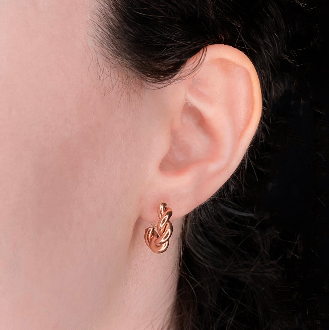 CHUNKY TWIST HUGGIE HOOP CLIP-ON EARRINGS IN ROSE GOLD