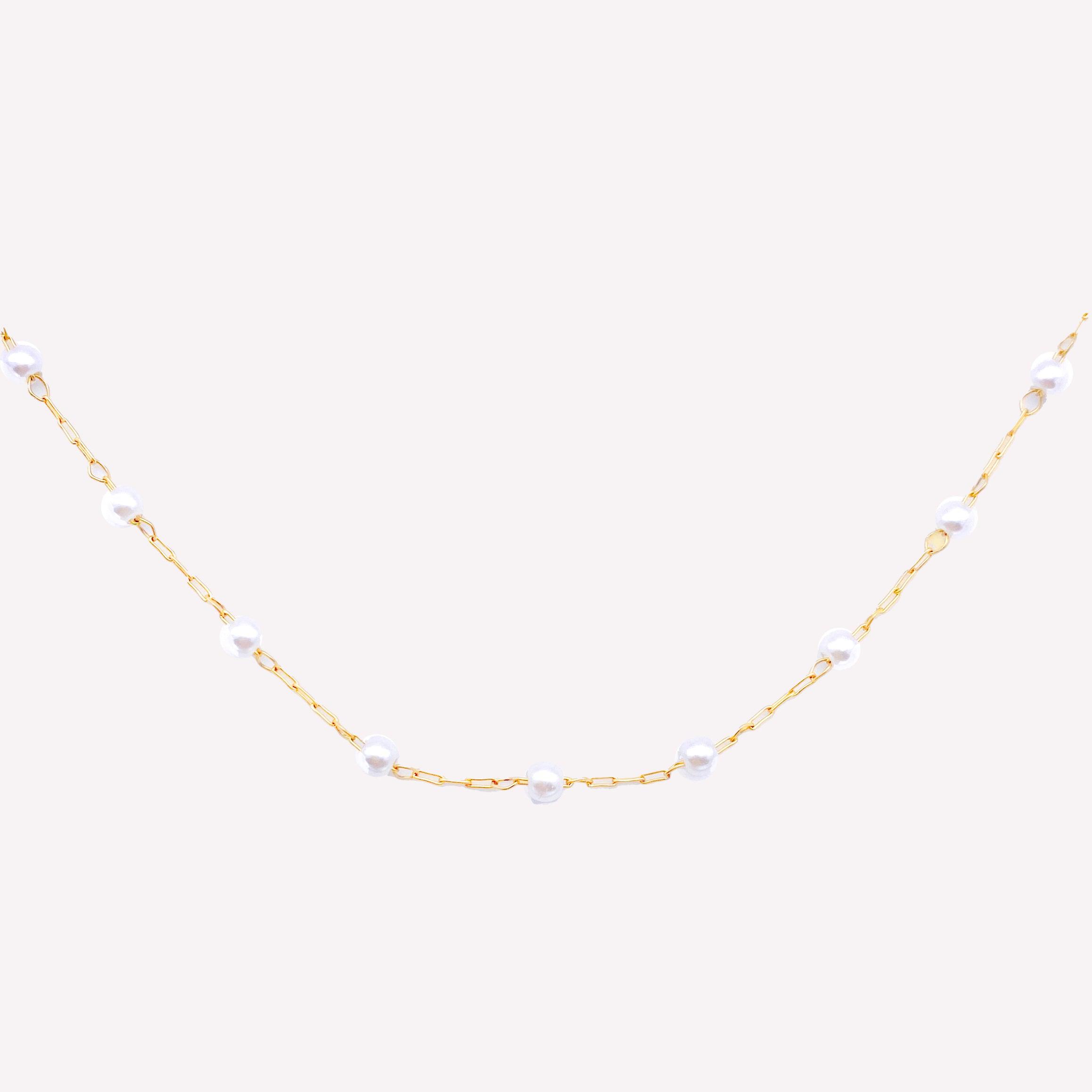 Amazon.com: YienDoo Boho Pearl Strand Choker Necklace Invisible Line Tiny  Pearl Satellite Chain String Pearl Necklace Baroque Statement Pearl Necklace  Bridal Beaded Pearl Necklace Jewelry for Women Girls : Clothing, Shoes &